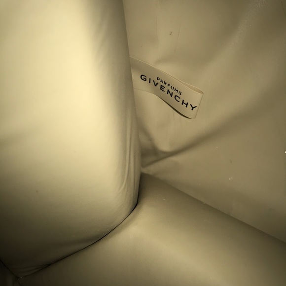 Givenchy large tote - Picture 8 of 8